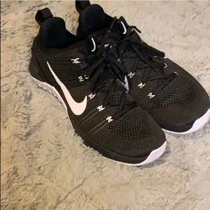 Nike Metcon Flyknit size 9